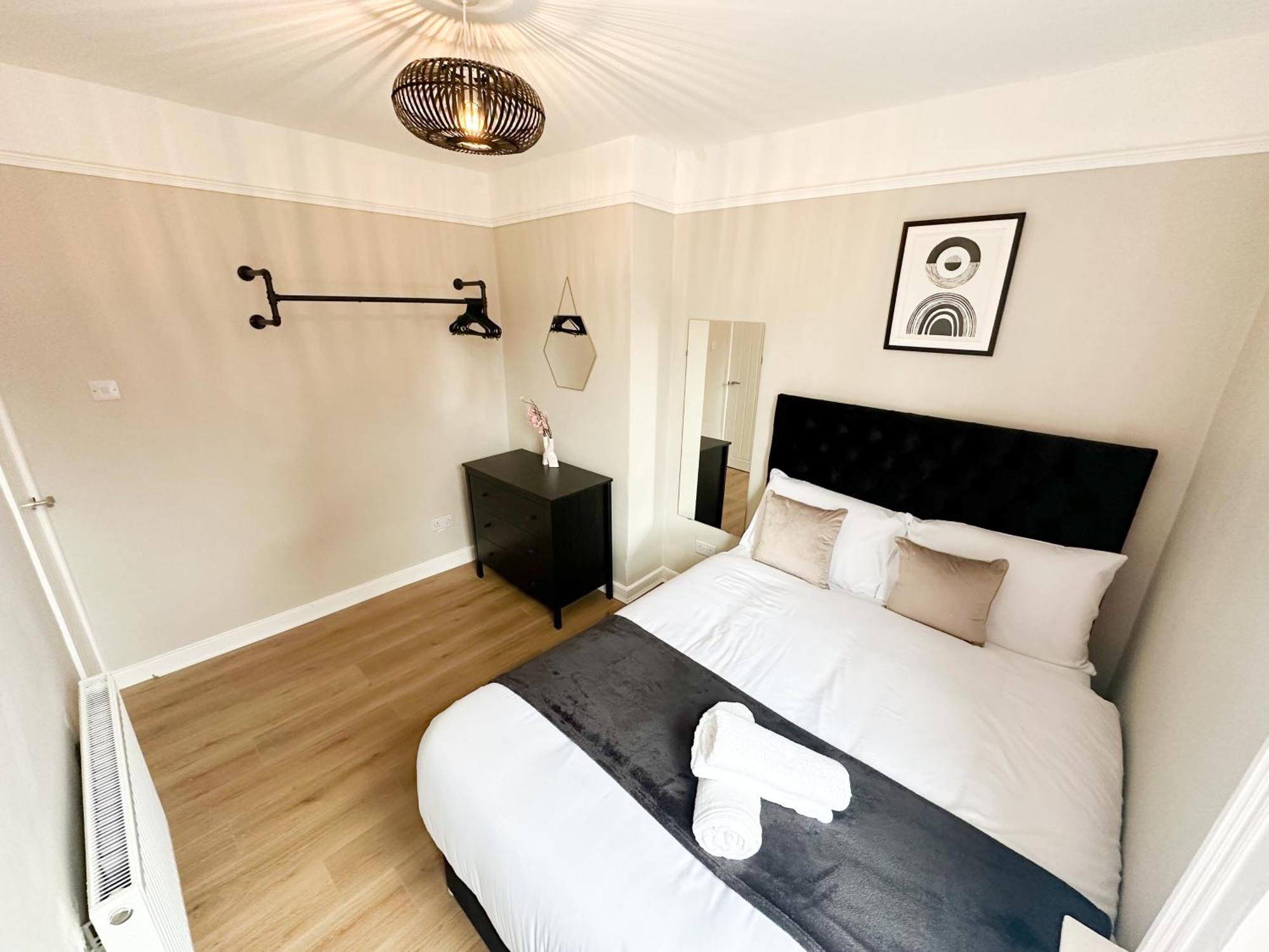 2 Bedroom House 10 Mins To City Centre & Albert Dock Ливърпул Екстериор снимка